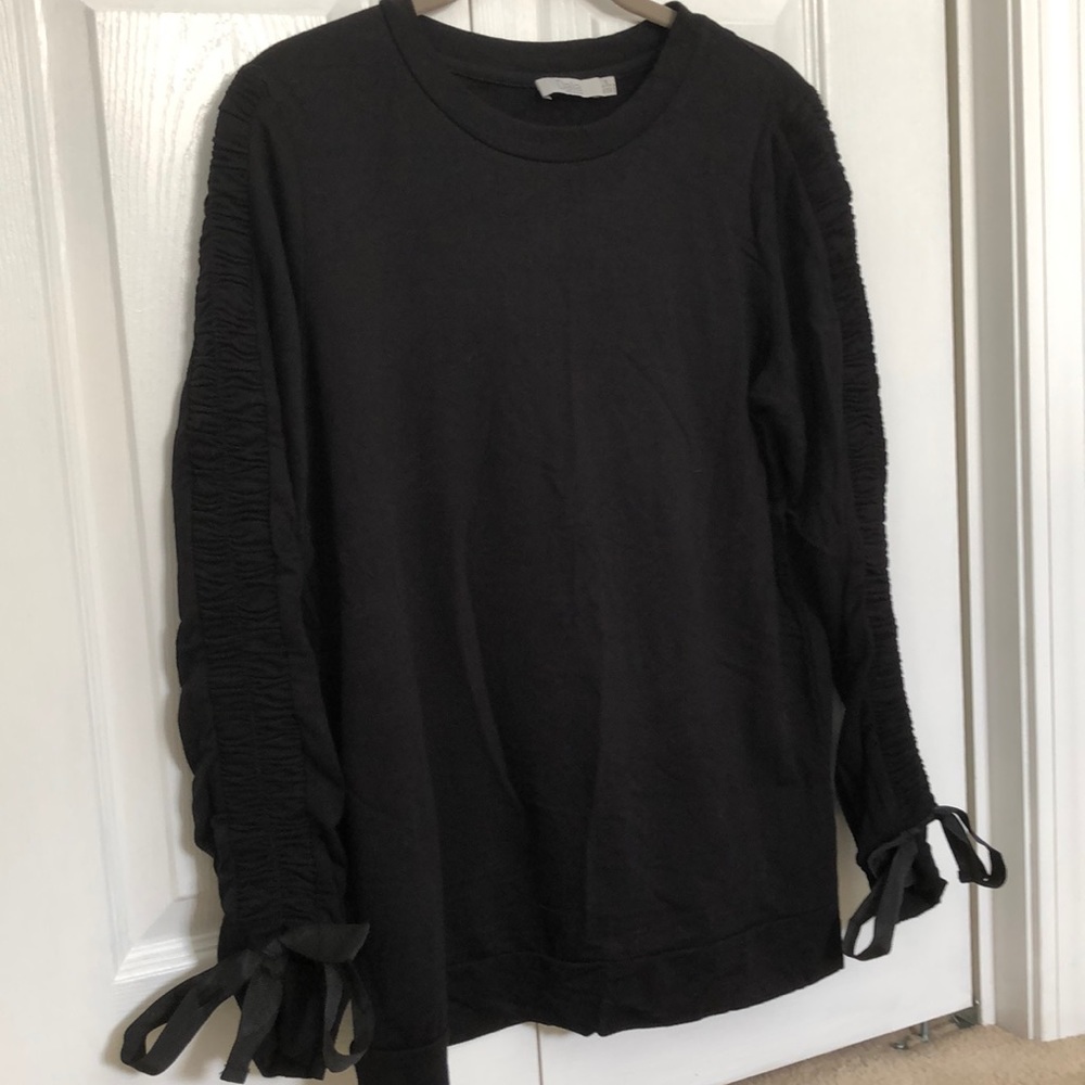 Unique Black Top
